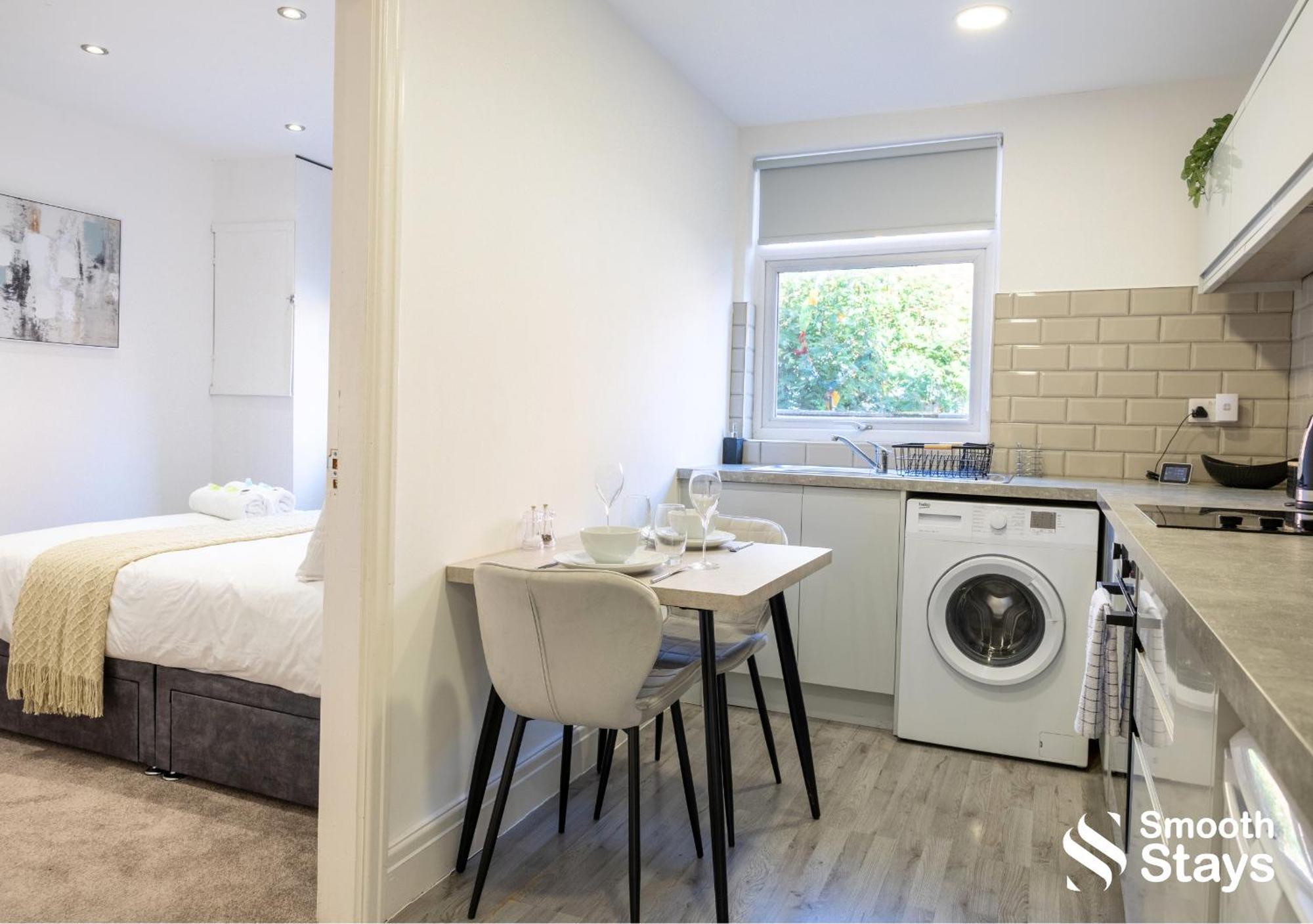 One Bedroom Apartment At Smooth Stays Short Lets & Serviced Accommodation Preston With Parking Near Train Station ภายนอก รูปภาพ